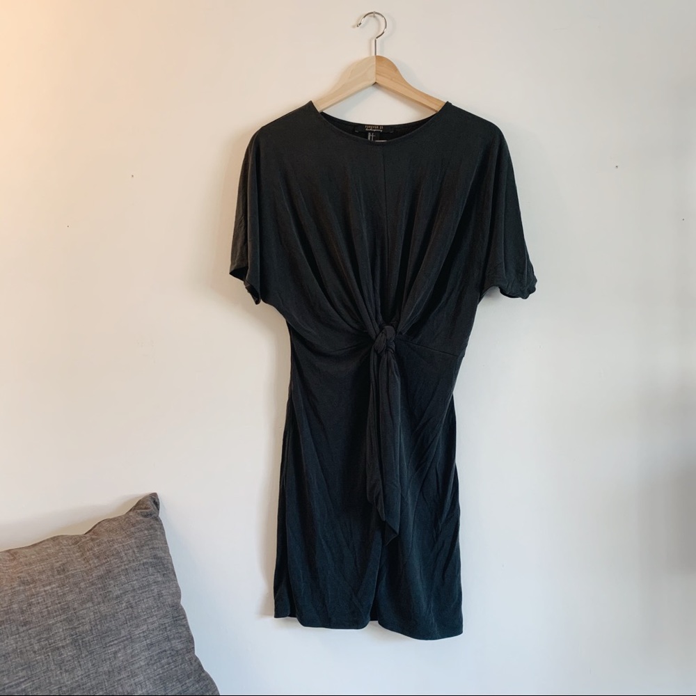 Front knot dress